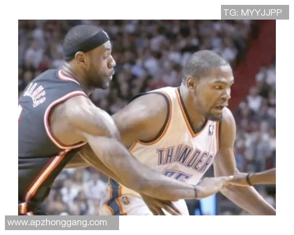 詹姆斯与杜兰特对决瞬间的精彩瞬间与篮球传奇的碰撞